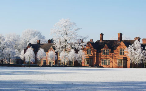 布罗姆斯格罗芙学校Bromsgrove School