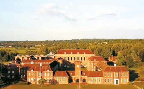 麦彻特泰勒斯学校Merchant Taylor's School